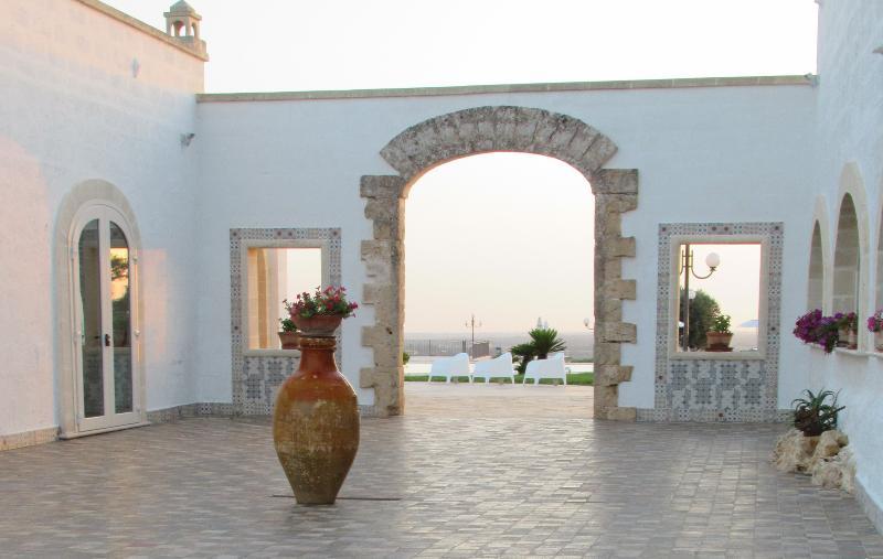 Resort & Relax Masseria Celidonia Лиццано Экстерьер фото
