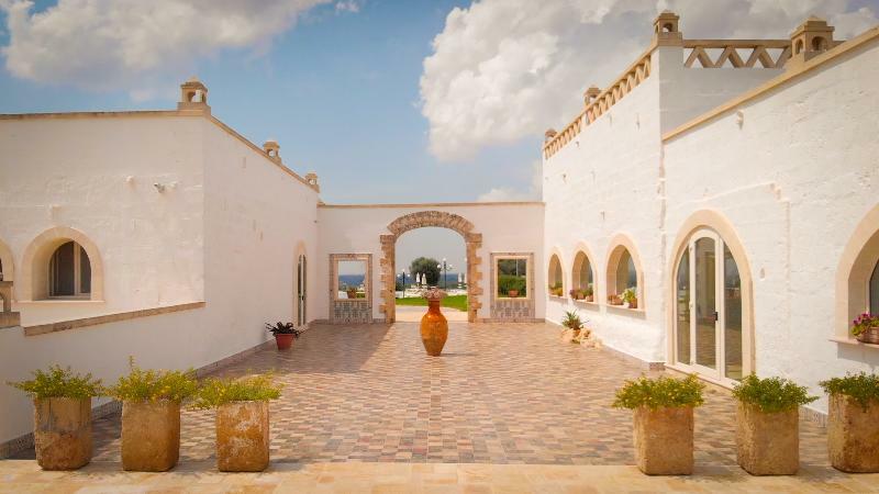 Resort & Relax Masseria Celidonia Лиццано Экстерьер фото