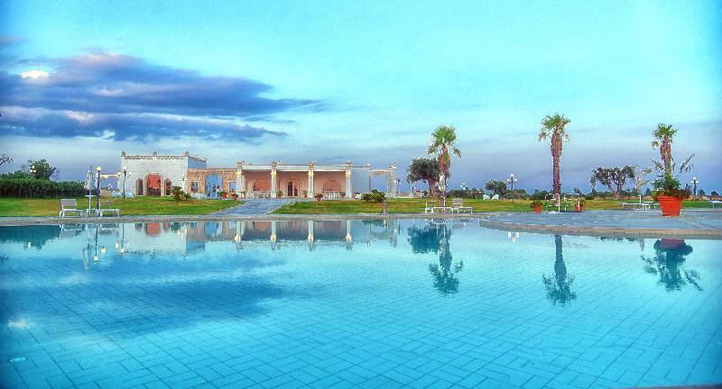 Resort & Relax Masseria Celidonia Лиццано Экстерьер фото